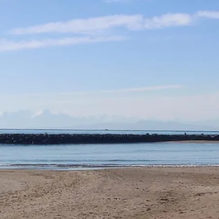 Charmante Maison Climatisee A 500m De La * Vias