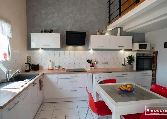 Villa Charmante Maison Climatisée à 500m De La Vias